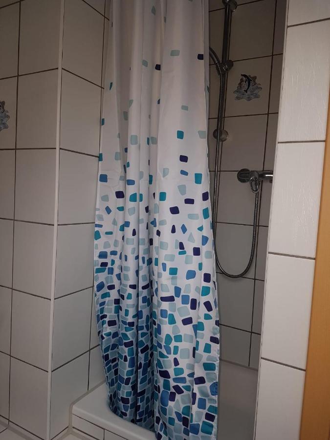 Ruhige Gemuetliche Ferienwohnung In Karlsruhe Daxlanden Fuer Monteure, Pendler, Geschaefsreisen, Wochenendreisen 外观 照片